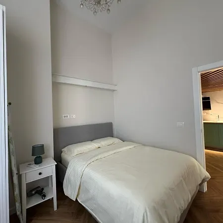 Dennys Center Duplex Apartmán