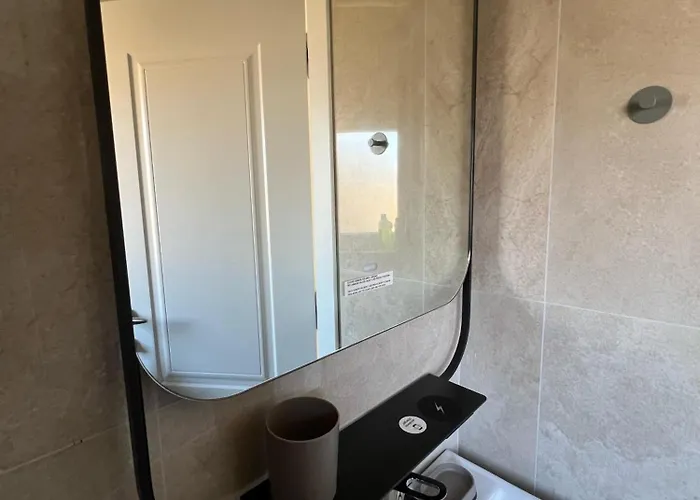 Dennys Center Duplex