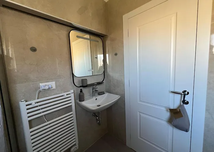 Dennys Center Duplex Apartament *